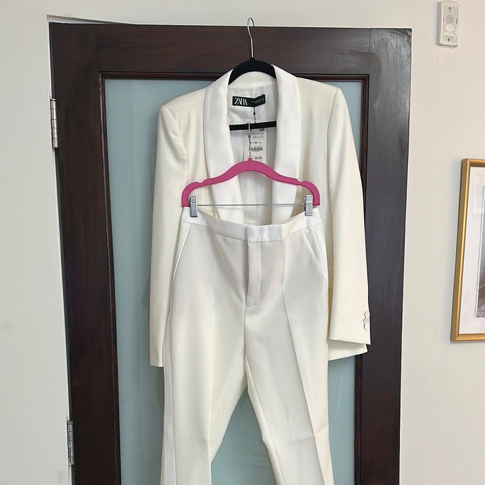 Zara White Tailored Pantsuit Elegant Business Attire